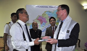 The Governor of Arunachal Pradesh Shri JP Rajkhowa with the US Consul General, Kolkata Mr. Craig L. Hall at Raj Bhavan, Itanagar on 28th April2016